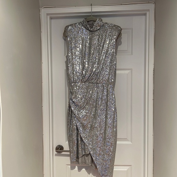 Express! Sequin Asymmetrical Mock Neck Dress Silver Grey in Size: M. - Picture 5 of 6